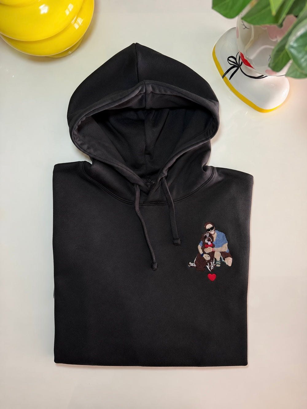 Felpa con cappuccio nera, morbida, con ricamo a colori, stile casual, tessuto caldo, perfetta per il tempo libero - 