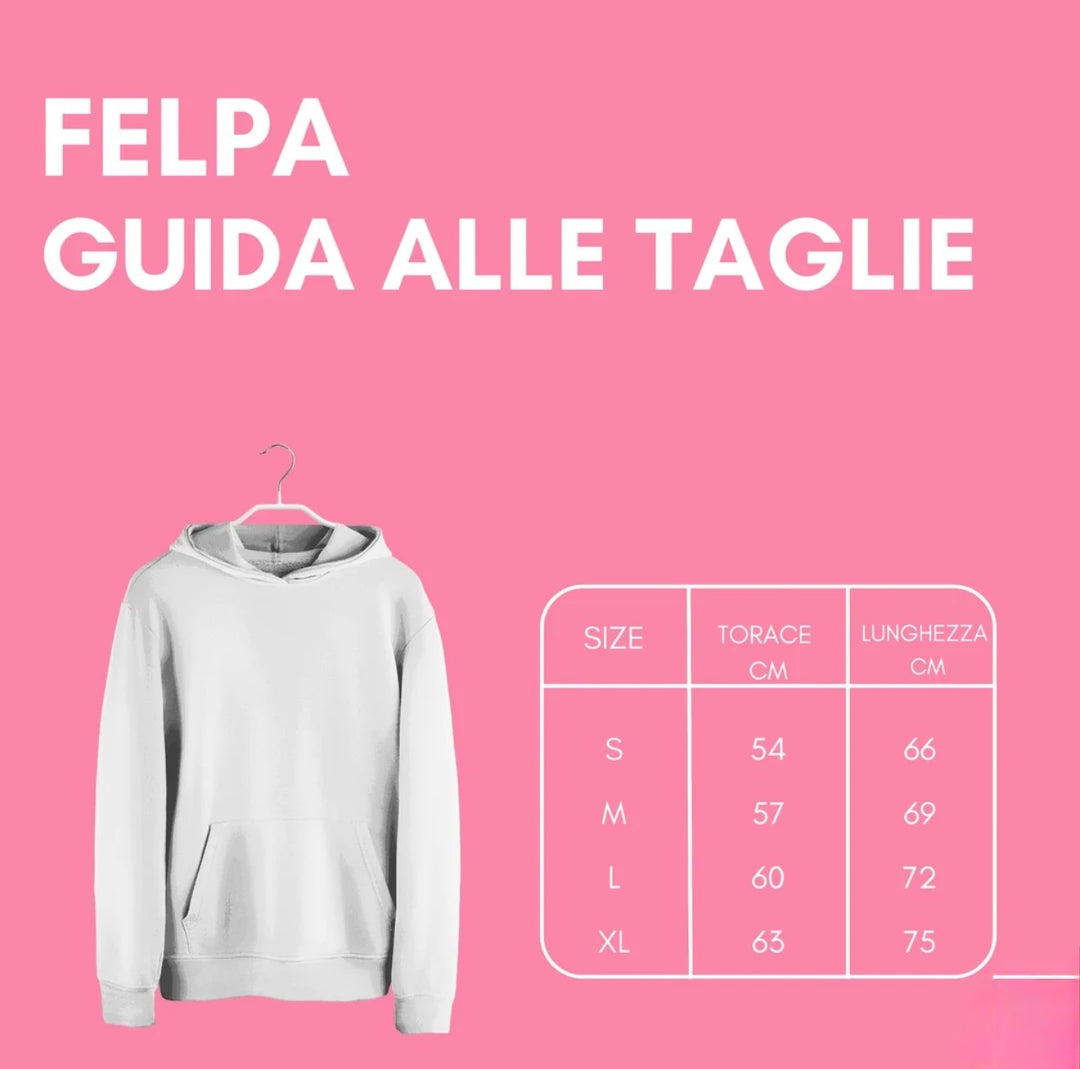 Guida alle taglie felpa con cappuccio, disponibile in varie misure, con dettagli di torace e lunghezza in centimetri, sfondo rosa