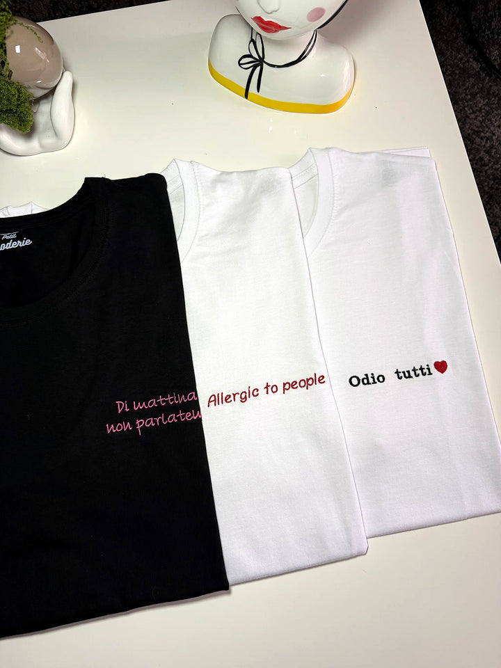 T-shirt personalizzata in cotone con ricamo a scelta, idea regalo unica e originale