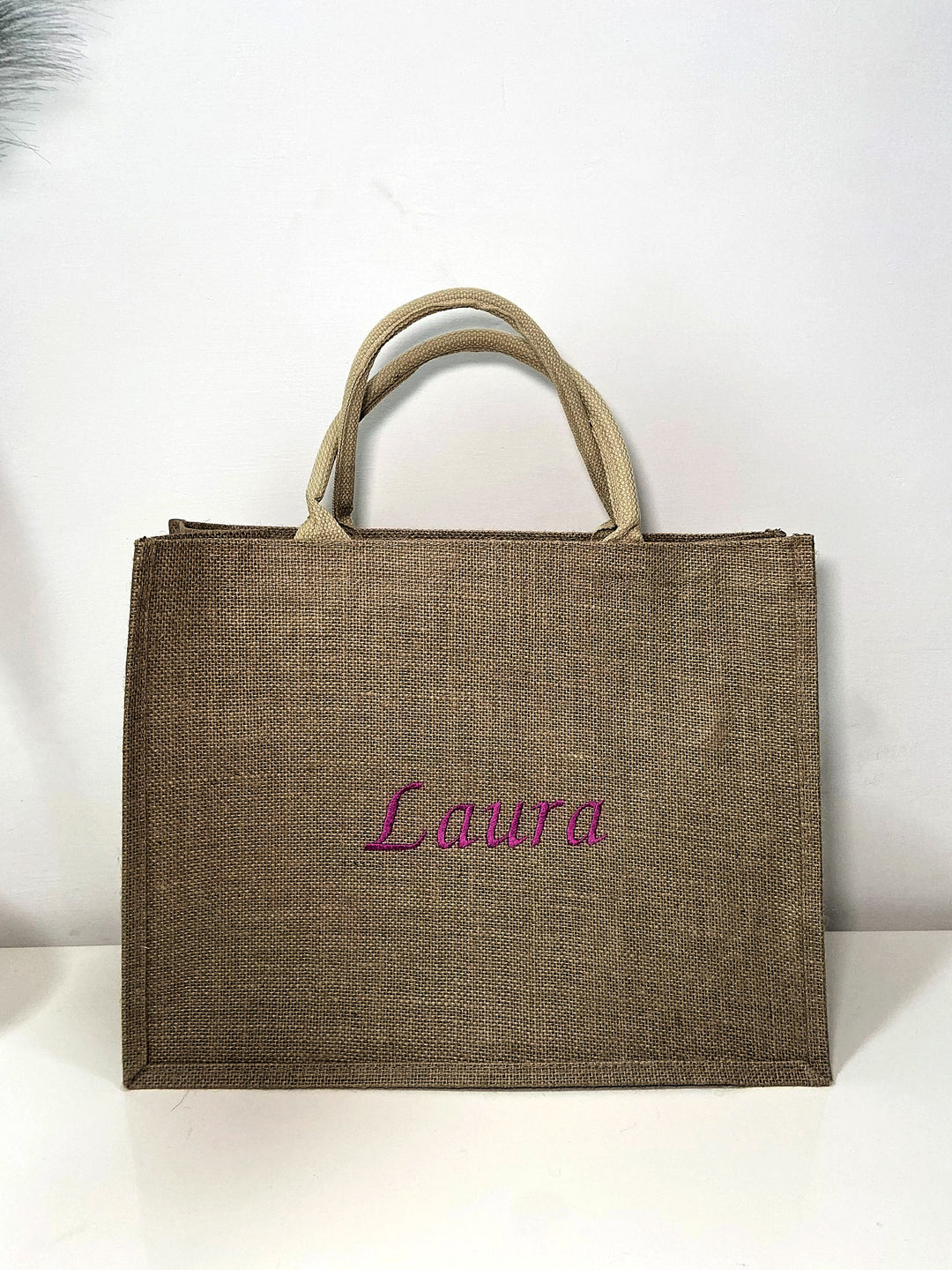Borsa in juta personalizzata con nome Laura, con manici in tessuto naturale, ideale per shopping e accessori moda