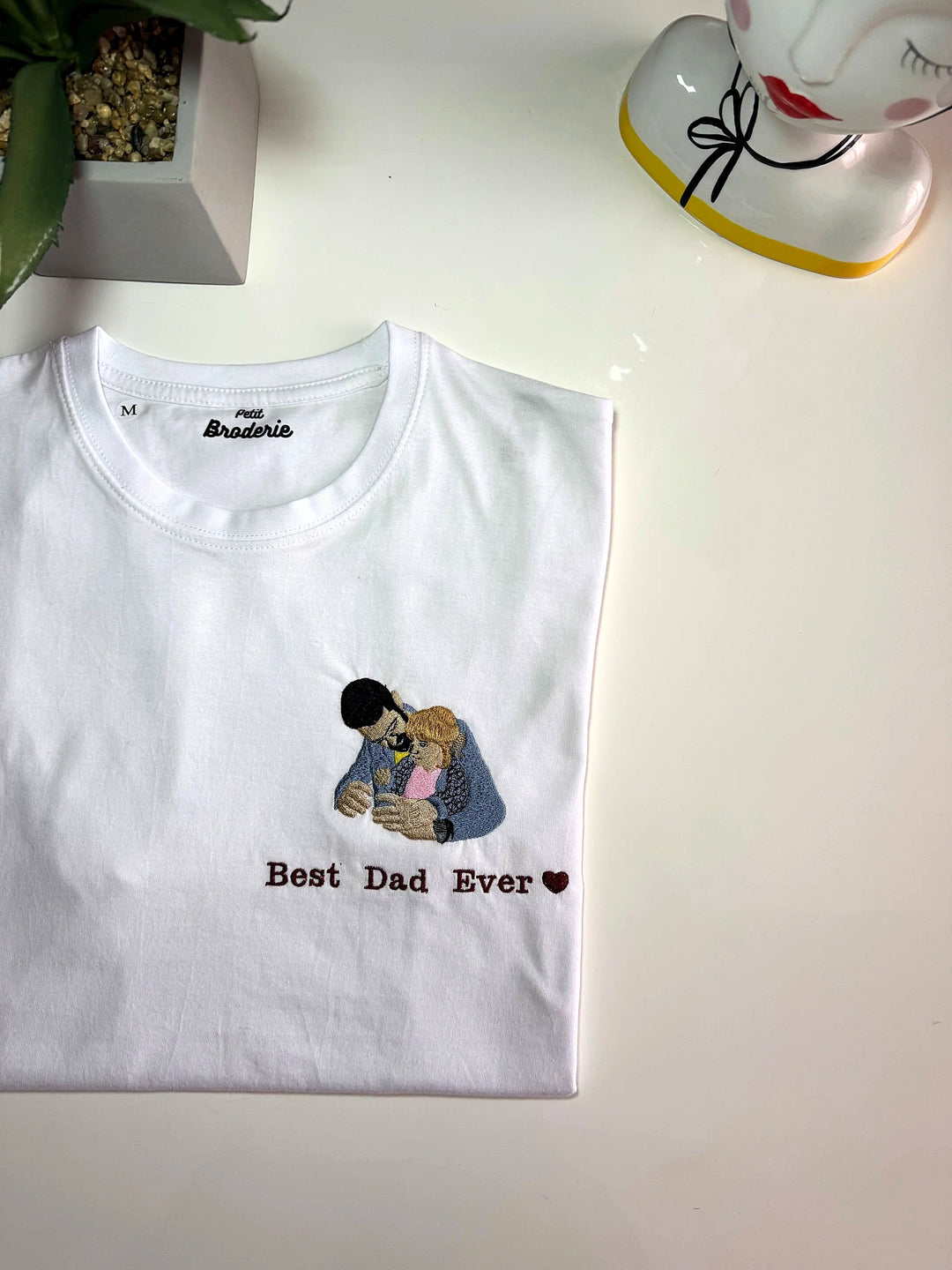 T-shirt personalizzata con ricamo della tua foto a colori